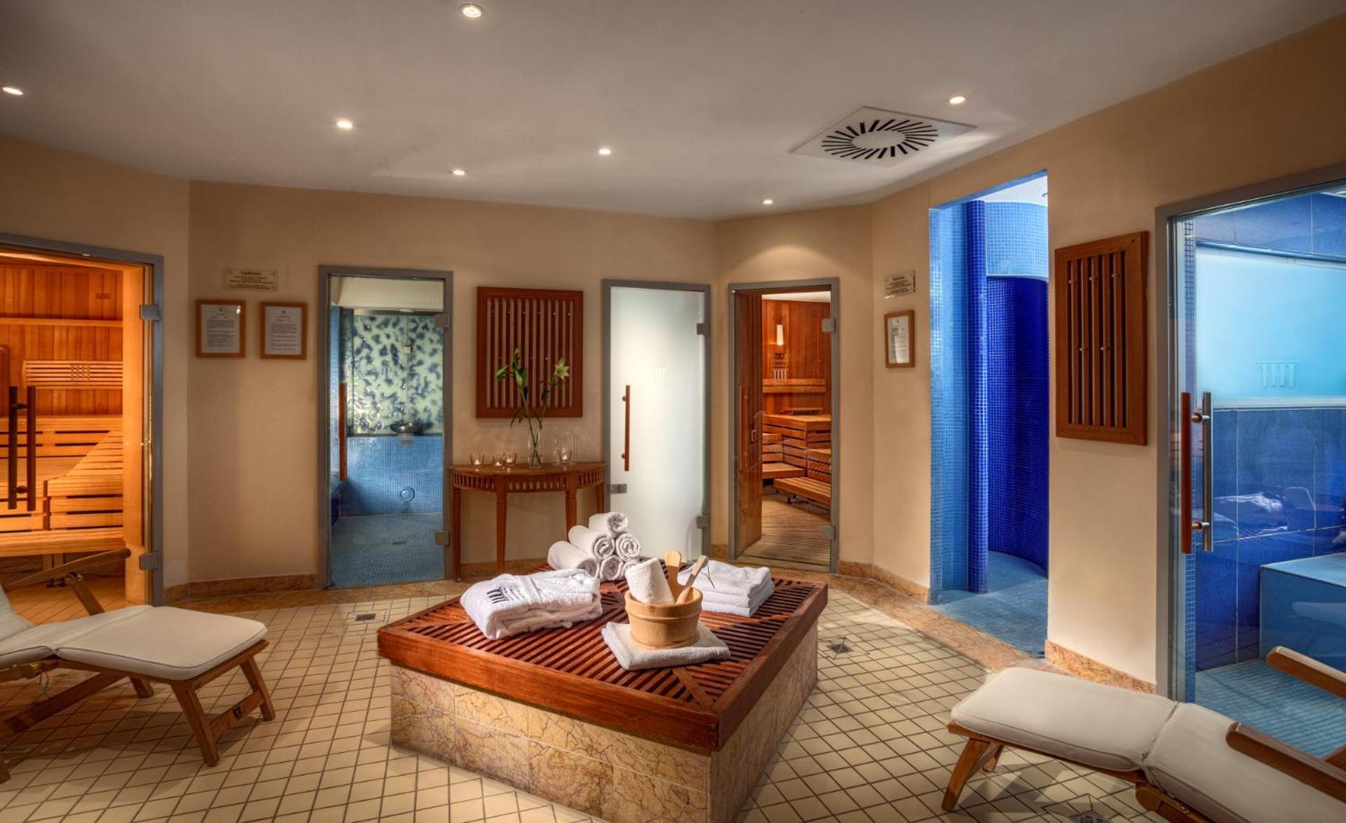 Hotel Vier Jahreszeiten Binz - Adults Only מראה חיצוני תמונה