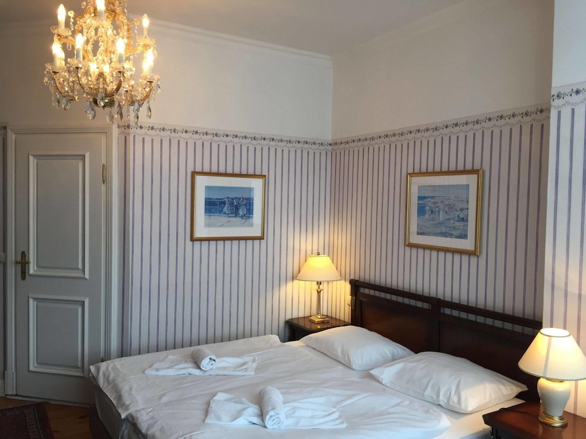 Hotel Vier Jahreszeiten Binz - Adults Only מראה חיצוני תמונה